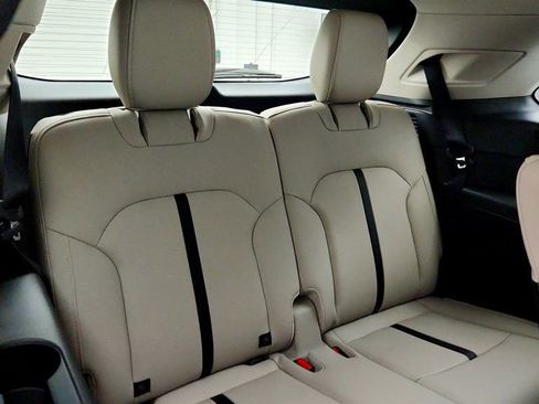 Used 2025 MAZDA CX-90 Plug-In Hybrid w/Premium Sport image 23