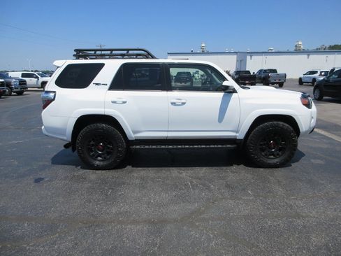 Used 2020 Toyota 4Runner TRD Pro AWD/4WD image 5