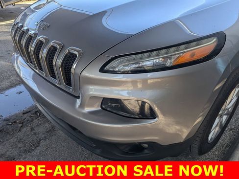 Used 2014 Jeep Cherokee Latitude image 9