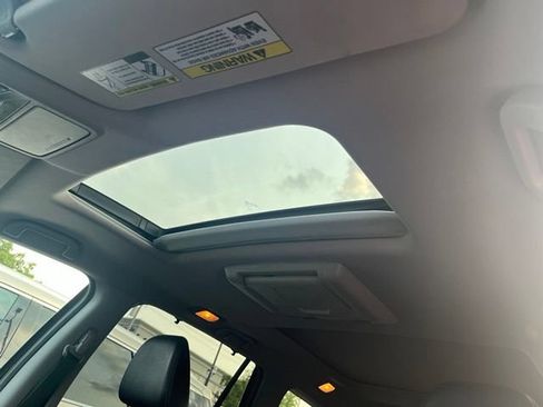Used 2016 Honda Pilot Elite image 13