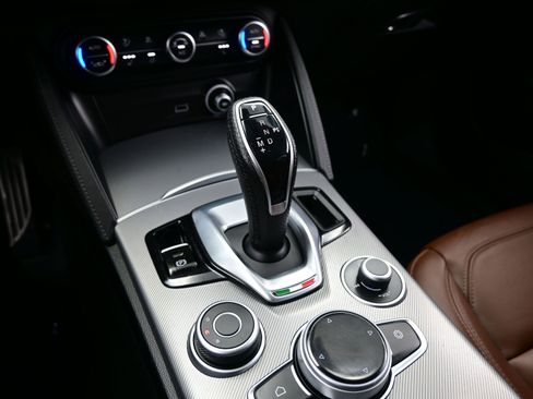 Used 2024 Alfa Romeo Stelvio Ti w/ Active Assist Plus Package image 23