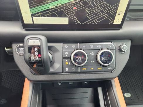 Used 2023 Land Rover Defender 130 X AWD/4WD image 18