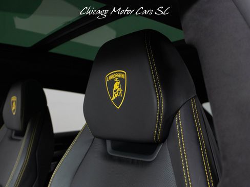 Used 2021 Lamborghini Urus AWD/4WD image 38