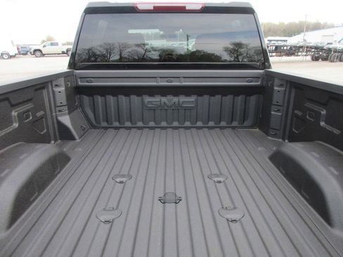 New 2026 GMC Sierra 2500 SLT image 7