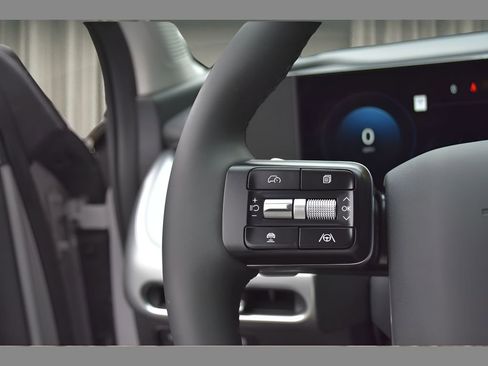 New 2026 Hyundai Ioniq 9 SE image 20