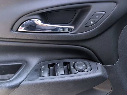 Used 2019 Chevrolet Equinox LT FWD image 13