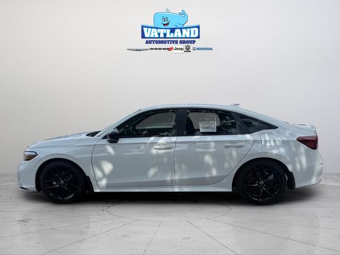 Used 2026 Honda Civic Sport image 2