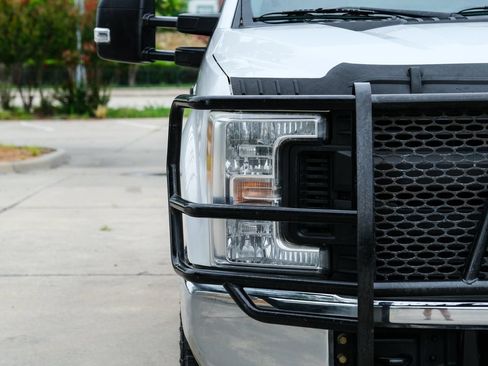 Used 2018 Ford F350 XL w/ Power Equipment Group AWD/4WD image 5