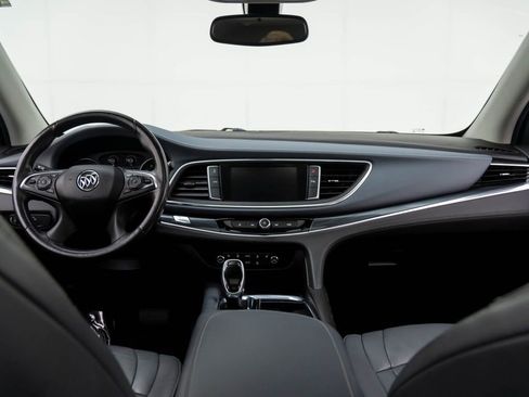 Used 2019 Buick Enclave Essence w/ LPO, Sport Appearance Package image 9