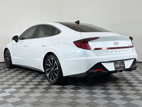 Used 2021 Hyundai Sonata Limited image 3