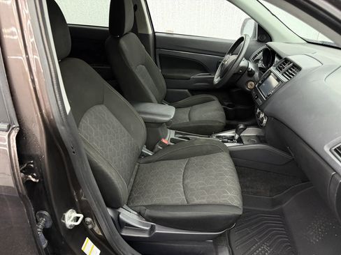 Used 2020 Mitsubishi Outlander Sport ES FWD image 6