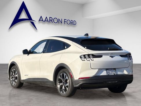 Used 2024 Ford Mustang Mach-E Select w/ Comfort Package Lite image 3