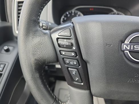 Used 2024 Nissan Frontier SV w/ SV Convenience Package image 20