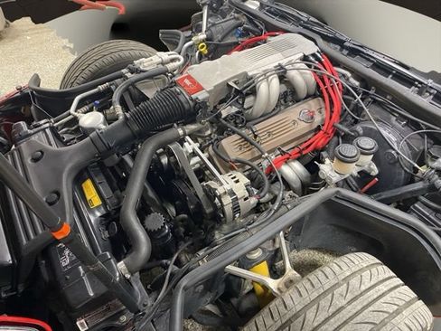 Used 1989 Chevrolet Corvette Coupe RWD image 25