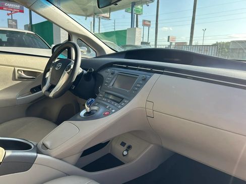 Used 2012 Toyota Prius Three w/ Solar Roof Pkg FWD image 15