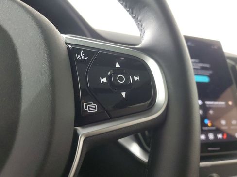 Certified 2025 Volvo XC90 B5 Core w/ Climate Package image 28