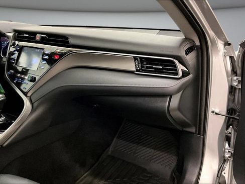 Used 2020 Toyota Camry SE AWD/4WD image 26