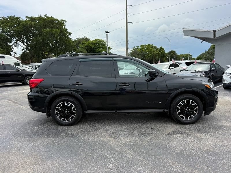 Used 2020 Nissan Pathfinder SL AWD/4WD image 4