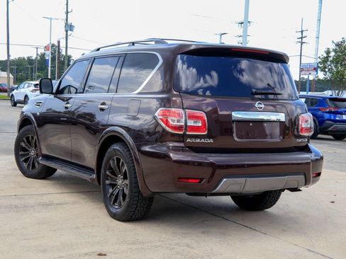 Used 2019 Nissan Armada Platinum w/ Captain's Chairs Package RWD image 2