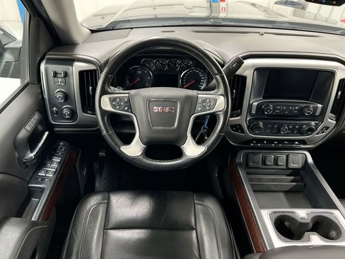 Used 2018 GMC Sierra 1500 SLT image 11