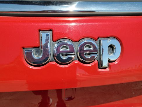 Used 2017 Jeep Compass Limited image 14