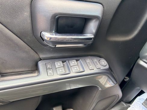 Used 2019 Chevrolet Silverado 1500 LT AWD/4WD image 20
