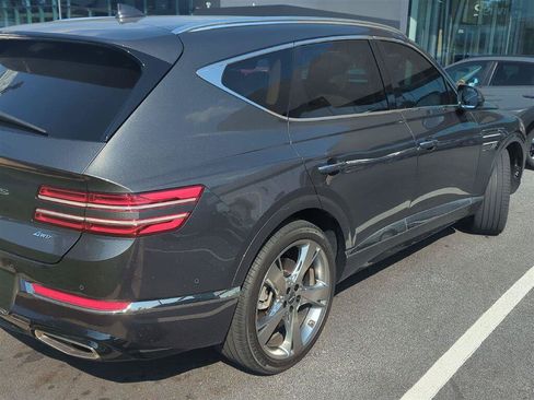 Used 2022 Genesis GV80 2.5T w/ Prestige Package 04 AWD/4WD image 4
