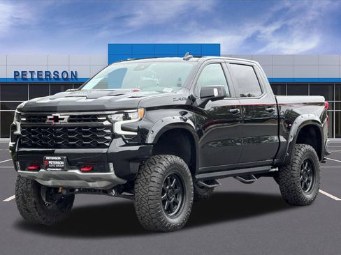 Used 2024 Chevrolet Silverado 1500 ZR2 AWD/4WD image 8