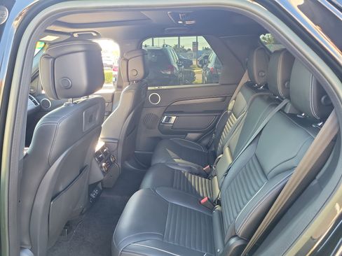 Used 2023 Land Rover Discovery HSE R-Dynamic image 13