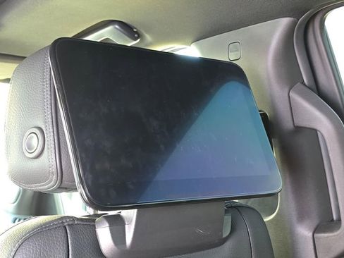 Used 2021 GMC Yukon Denali w/ Advanced Technology Package image 17