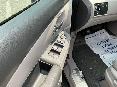 Used 2015 Honda Odyssey EX-L image 17