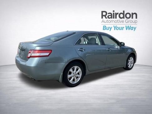 Used 2010 Toyota Camry FWD image 7