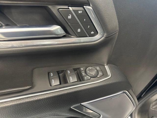 Used 2025 GMC Sierra 3500 Denali AWD/4WD image 36