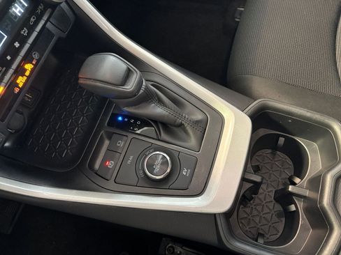 Used 2025 Toyota RAV4 LE image 40