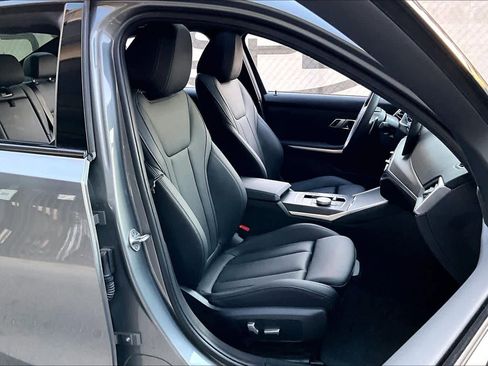 Certified 2023 BMW 330i Sedan w/ Premium Package image 8