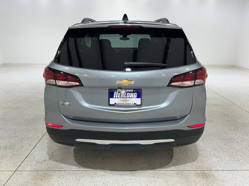 Used 2024 Chevrolet Equinox LT FWD image 4