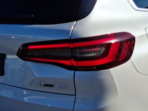 Used 2021 BMW X5 xDrive40i w/ Convenience Package image 12