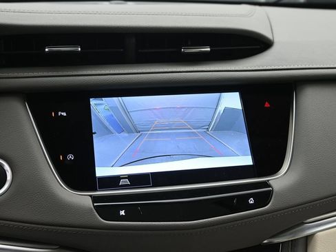 Used 2024 Cadillac XT5 Premium Luxury w/ LPO, Floor Liner Package AWD/4WD image 14