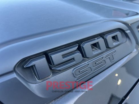 Used 2025 RAM 1500 Big Horn AWD/4WD image 17