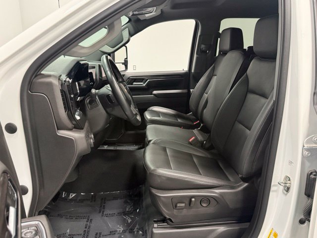 Used 2024 Chevrolet Silverado 2500 LTZ AWD/4WD image 12