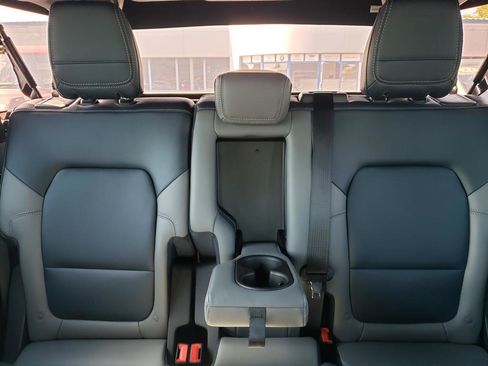 Used 2023 Ford Bronco Outer Banks AWD/4WD image 14