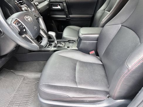 Used 2018 Toyota 4Runner TRD Pro AWD/4WD image 10