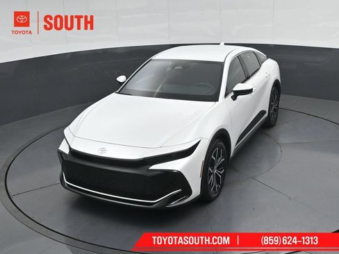 Used 2024 Toyota Crown AWD/4WD image 51