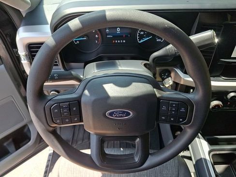 Used 2024 Ford F250 XLT AWD/4WD image 18