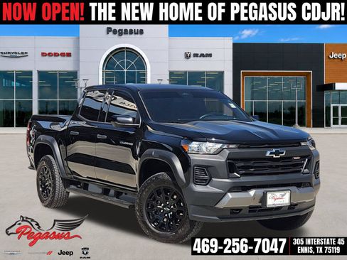 Used 2026 Chevrolet Colorado Trail Boss AWD/4WD image 1