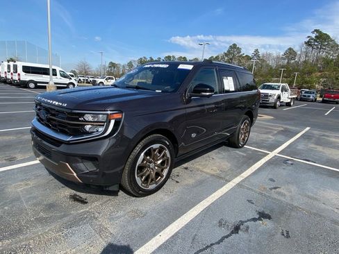 Certified 2025 Ford Expedition King Ranch image 3