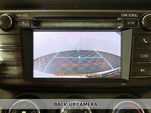 Used 2013 Toyota RAV4 LE FWD image 3