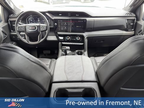 Used 2025 GMC Sierra 1500 AT4X image 11