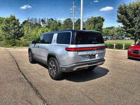 Used 2023 Rivian R1S Launch Edition AWD/4WD image 6
