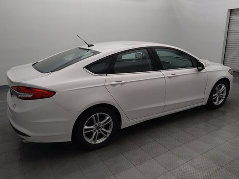 Used 2018 Ford Fusion SE FWD image 10